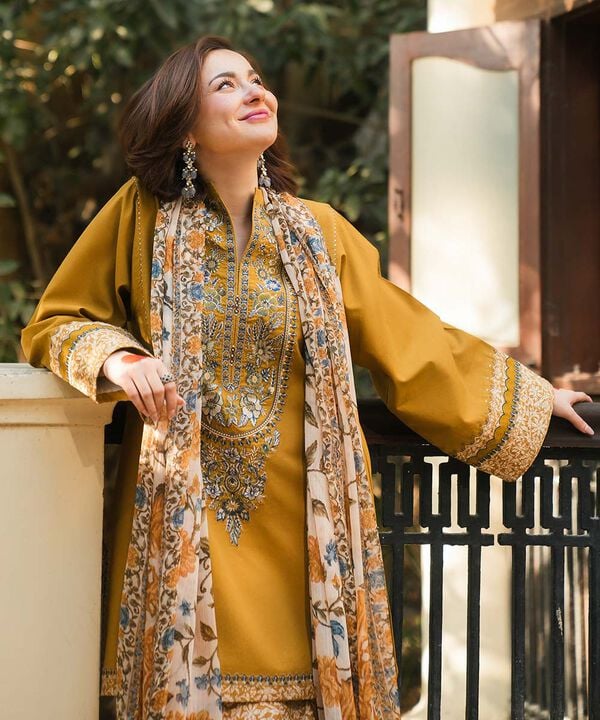 3PC DHANAK EMBROIDERED SHIRT WITH DHANAK PRINT SHAWL AND TROUSER DN-2001