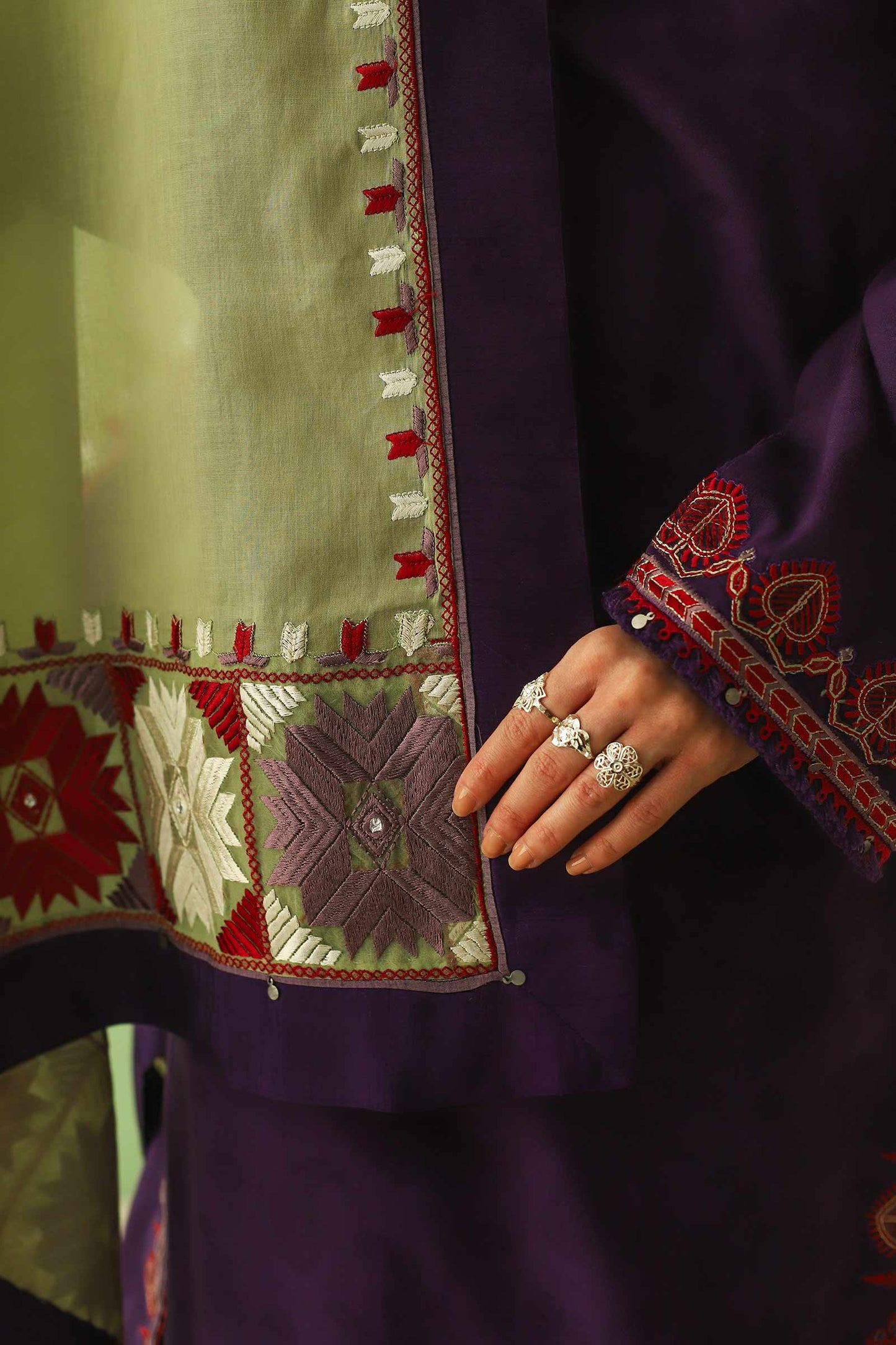 ZARA SHAHJAHAN 3PC DHANAK EMBROIDERED SHIRT WITH DHANAK SHAWL AND TROUSER DN-2058