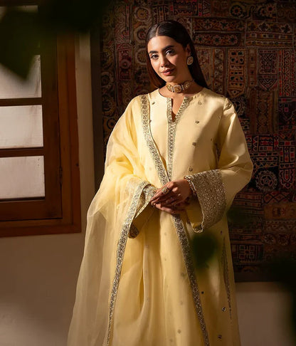 HUSSAIN REHAR 3PC DHANAK EMBROIDERED SHIRT WITH DHANAK SHAWL AND TROUSER DN-2071